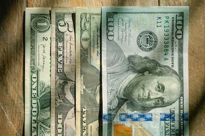 Cómo ganar $500 adicionales al mes desde casa: 15 formas realistas Cómo ganar $500 adicionales al mes desde casa: 15 formas realistas