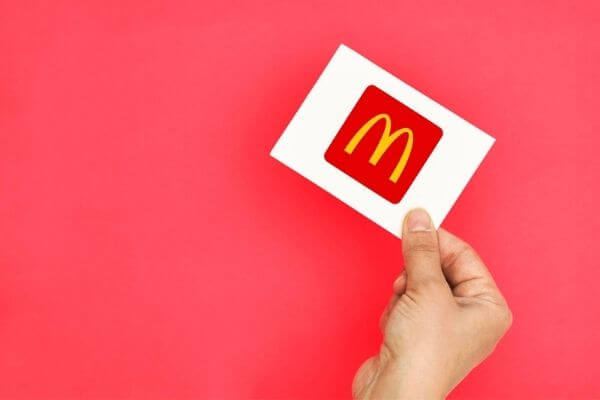 ¿Qué multimillonario frugal come casi todos los desayunos en McDonald's?