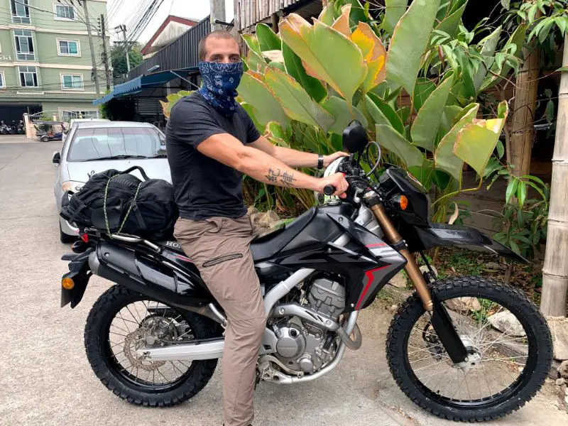 Scooters en Tailandia: 10 consejos de conducción profesional para evitar accidentes graves Scooters en Tailandia: 10 consejos de conducción profesional para evitar accidentes graves