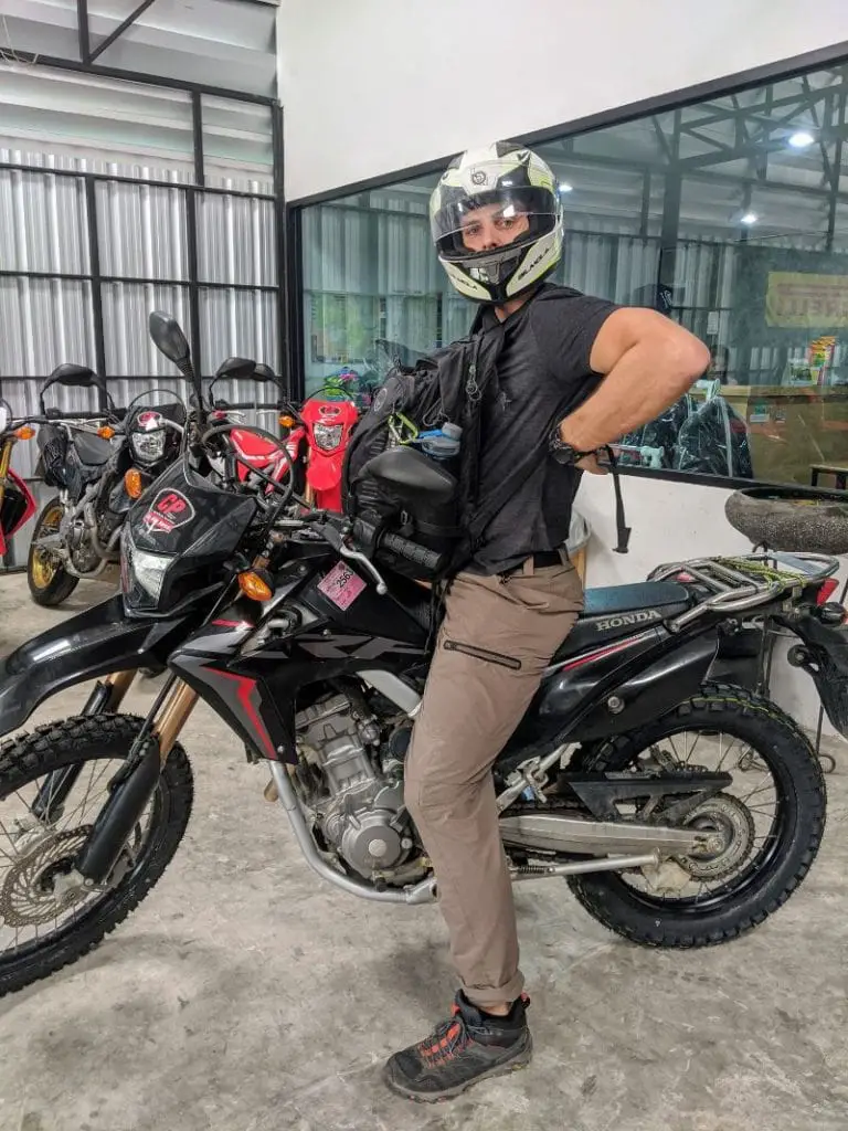 Scooters en Tailandia: 10 consejos de conducción profesional para evitar accidentes graves Scooters en Tailandia: 10 consejos de conducción profesional para evitar accidentes graves