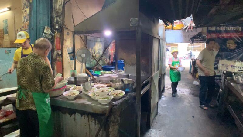 Dónde encontrar la mejor comida callejera en Bangkok en 2023 [Chinatown Edition]