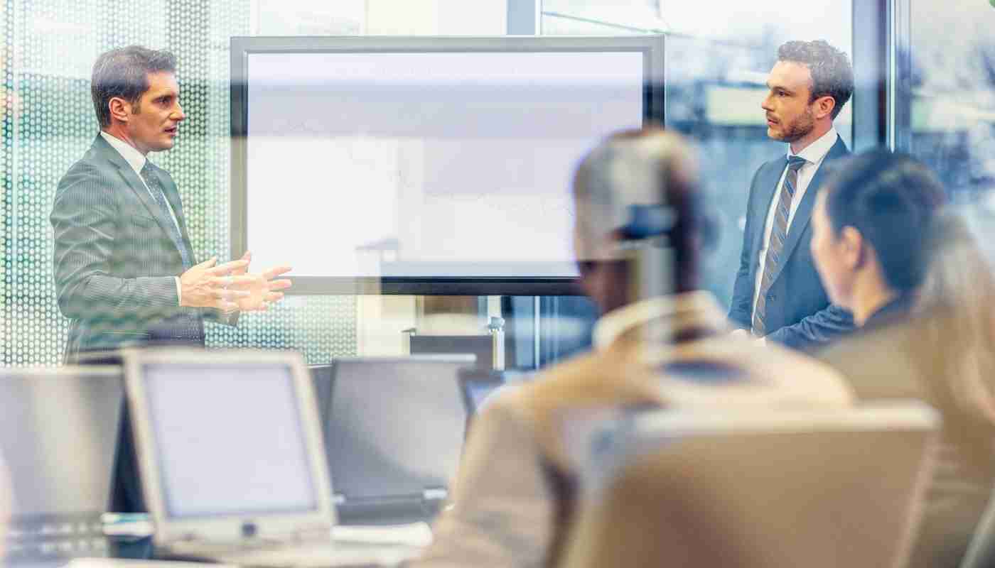 Los 27 mejores trabajos que pagan 200.000 al año (guía definitiva para 2023) Los 27 mejores trabajos que pagan 200.000 al año (guía definitiva para 2023)