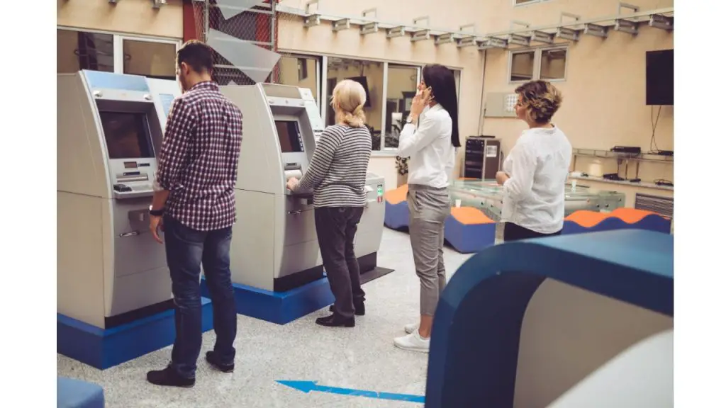 Inicie su propio negocio de cajeros automáticos (¡evite estos errores!) Inicie su propio negocio de cajeros automáticos (¡evite estos errores!)