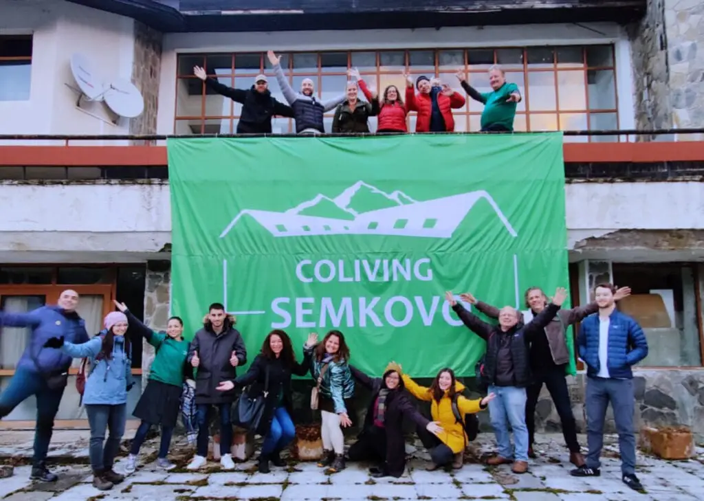 Coliving Semkovo: una mirada a un proyecto de coliving especial de propiedad comunitaria