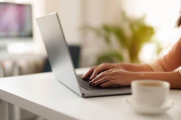 Los 32 mejores trabajos que pagan semanalmente (y lo que pagan por semana) Los 32 mejores trabajos que pagan semanalmente (y lo que pagan por semana)