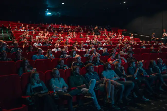 Así te pagan por ver películas Así te pagan por ver películas