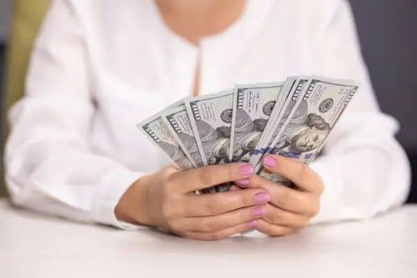 $48,000 al año ¿cuánto es una hora? ¿Buen salario para vivir? $48,000 al año ¿cuánto es una hora? ¿Buen salario para vivir?