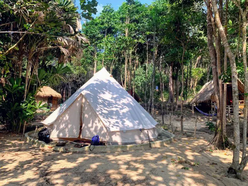 Playas de Koh Rong Samloem: la guía de viaje ÚLTIMA + lugares secretos (2023) Playas de Koh Rong Samloem: la guía de viaje ÚLTIMA + lugares secretos (2023)