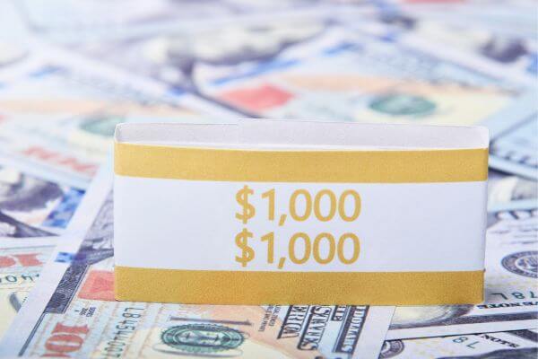 ¿Cuánto cuesta un montón de dinero? ¿Bandas versus pila? Aprende la jerga ¿Cuánto cuesta un montón de dinero? ¿Bandas versus pila? Aprende la jerga