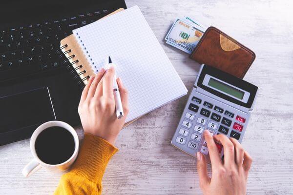 ¿Cuánto cuesta una hora a 54.000 dólares al año? ¿Buen salario para vivir? ¿Cuánto cuesta una hora a 54.000 dólares al año? ¿Buen salario para vivir?