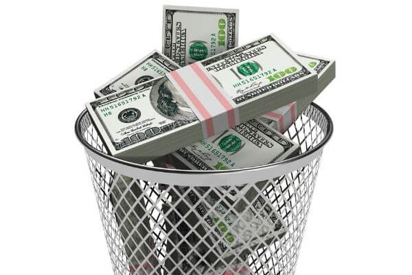 35 formas en las que desperdiciaste dinero este año + formas de dejar de hacerlo 35 formas en las que desperdiciaste dinero este año + formas de dejar de hacerlo