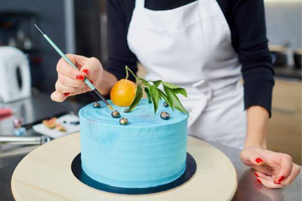 Cómo hacer un pastel de dinero: una idea de pastel fácil y divertida que te ayudará a ganar dinero