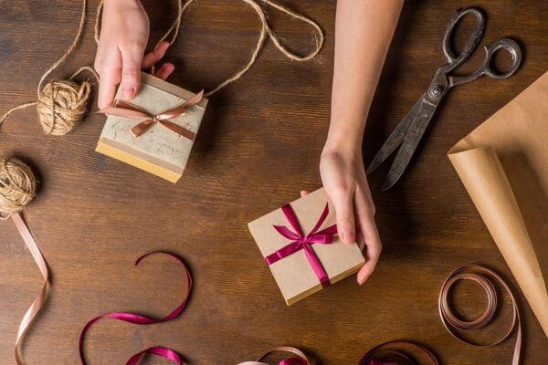 Más de 40 regalos económicos para compañeros de trabajo que son increíbles Más de 40 regalos económicos para compañeros de trabajo que son increíbles