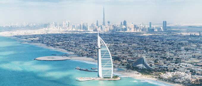 Surcando las olas: factores que influyen en la compra de apartamentos frente al mar en Dubai