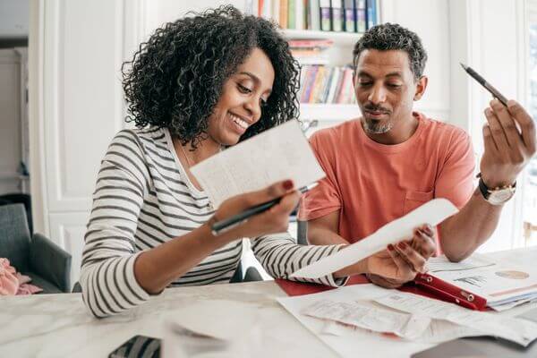 ¿Cuánto cuesta una hora a 62.000 dólares al año? ¿Buen salario o no?