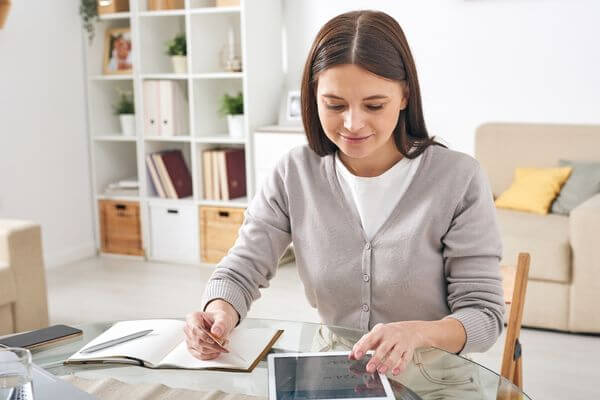 ¿Cuánto cuesta una hora a 68.000 dólares al año? ¿Buen salario o no? ¿Cuánto cuesta una hora a 68.000 dólares al año? ¿Buen salario o no?