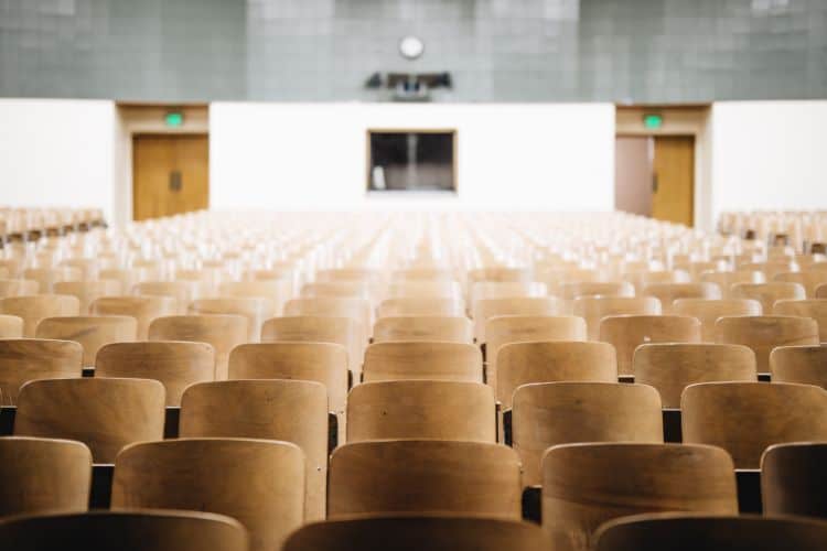 ¿Debería abandonar la universidad? Lo que debes saber de antemano ¿Debería abandonar la universidad? Lo que debes saber de antemano