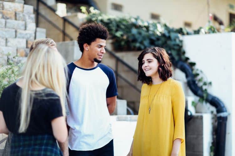 Cómo ganar dinero siendo adolescente: 38 formas realistas de aumentar sus ahorros Cómo ganar dinero siendo adolescente: 38 formas realistas de aumentar sus ahorros