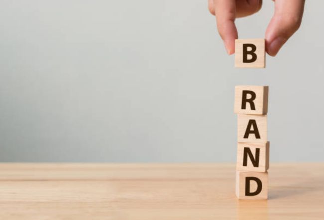 Cómo configurar su marca personal por menos de $1000 Cómo configurar su marca personal por menos de $1000