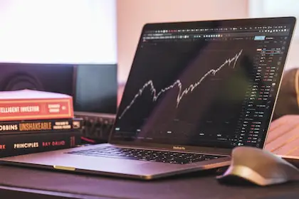 Cómo ganar $100 a la semana en acciones: 7 formas reales Cómo ganar $100 a la semana en acciones: 7 formas reales