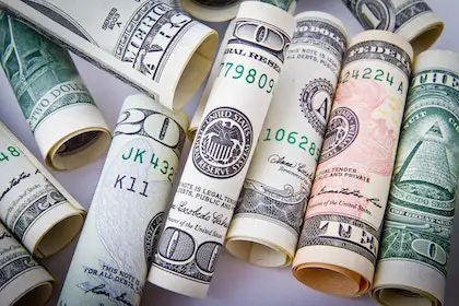 Cómo ganar $200 al día con ingresos pasivos: 11 métodos auténticos Cómo ganar $200 al día con ingresos pasivos: 11 métodos auténticos