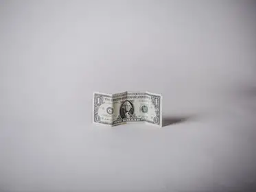 Cómo ganar 50.000 dólares en 3 meses: 11 métodos estratégicos Cómo ganar 50.000 dólares en 3 meses: 11 métodos estratégicos