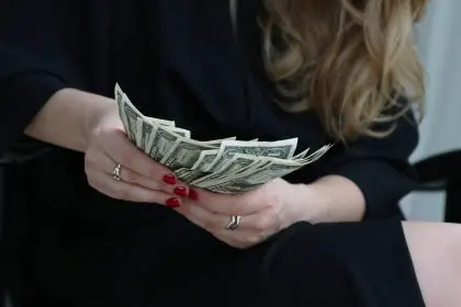 Cómo ganar $60 en una hora: 8 mejores formas Cómo ganar $60 en una hora: 8 mejores formas