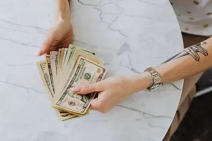 Cómo ganar $70,000 rápidamente: 9 métodos legítimos para explorar Cómo ganar $70,000 rápidamente: 9 métodos legítimos para explorar