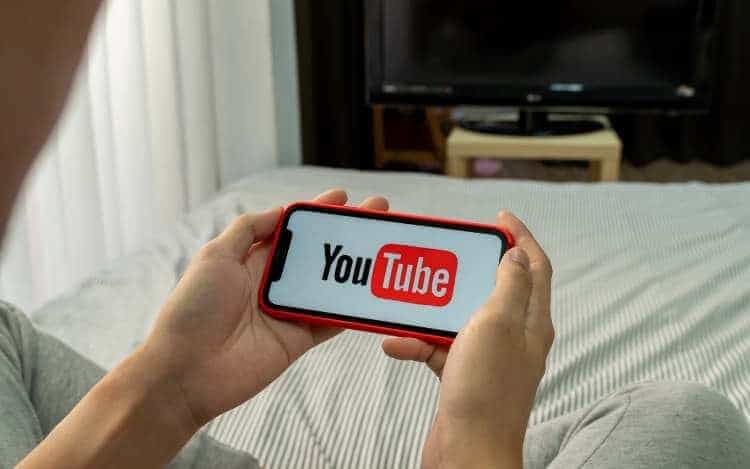Cómo ganar dinero en YouTube sin hacer vídeos