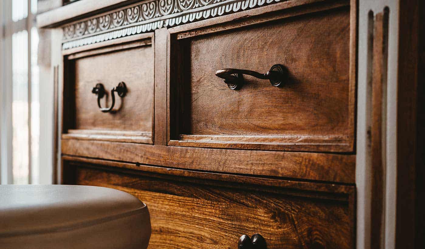 Voltear muebles (manera FÁCIL de ganar más de $1,000 por mes en 2023) Voltear muebles (manera FÁCIL de ganar más de $1,000 por mes en 2023)