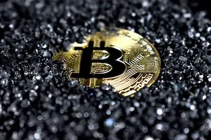 Dando forma al destino del dólar: Bitcoin Dando forma al destino del dólar: Bitcoin
