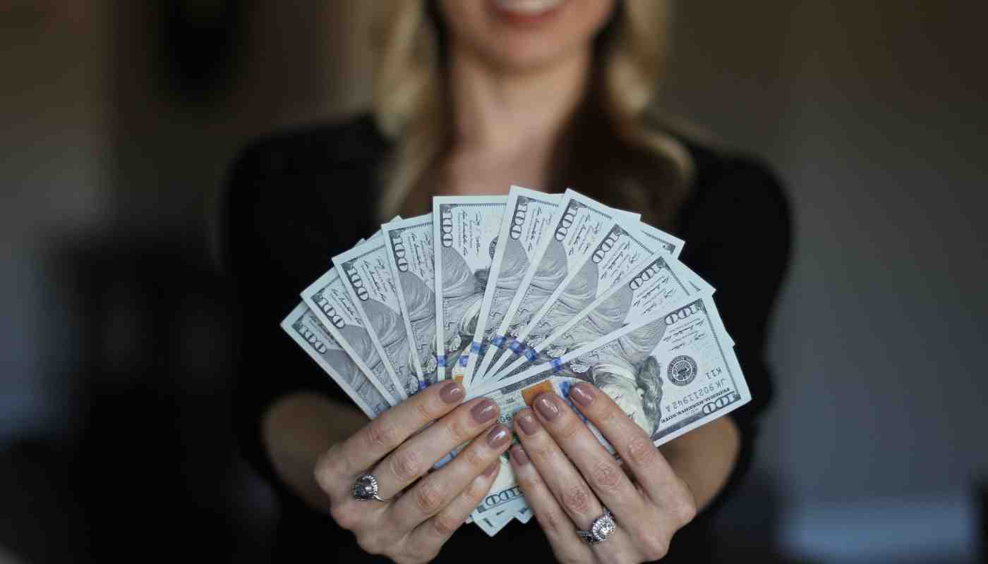 19 mejores formas de ganar $ 3000 al mes (guía definitiva para 2023) 19 mejores formas de ganar $ 3000 al mes (guía definitiva para 2023)