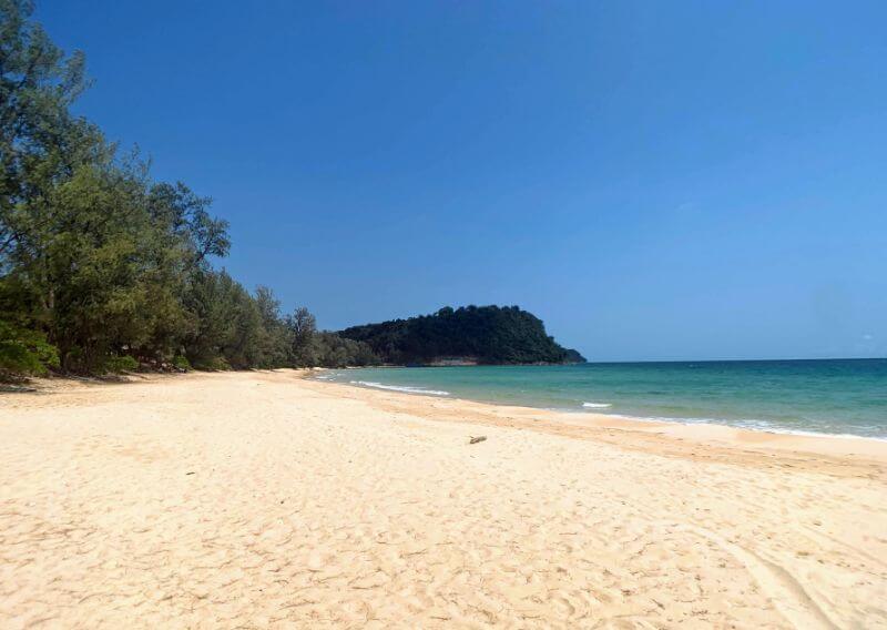 Lazy Beach Koh Rong Samloem: una guía ÉPICA + consejos de expertos (2022)