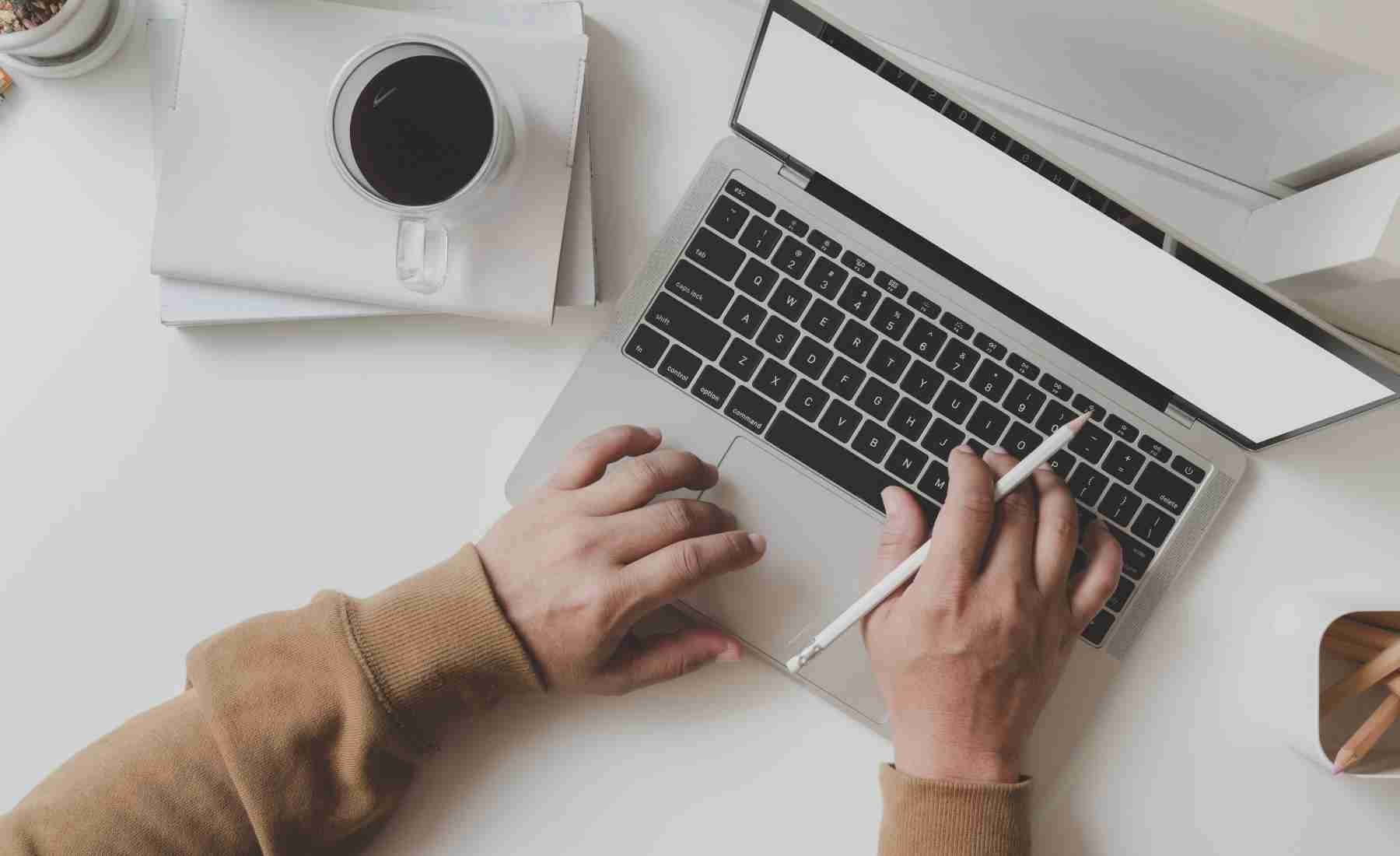 Gane dinero con una computadora portátil: más de 17 métodos FÁCILES (Guía 2023)