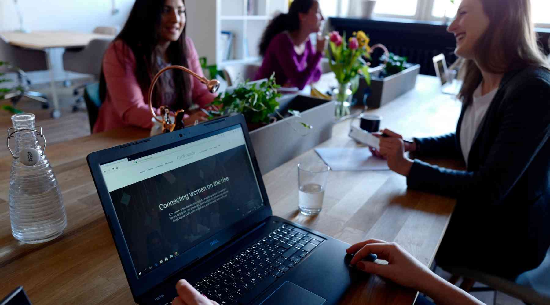 Más de 13 formas de gastar dinero para ganar dinero (Guía 2023) Más de 13 formas de gastar dinero para ganar dinero (Guía 2023)